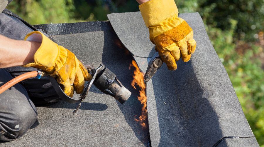 Professional residential roofers in Grayridge, MO